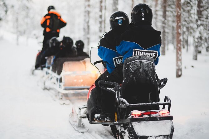 1 Hour Easy Snowmobile Safari in Levi - A gentle first ride through Levi’s winter scenery