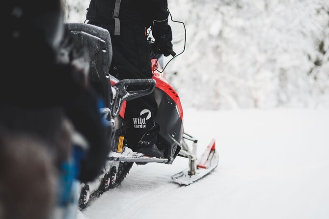 1 Hour Easy Snowmobile Safari in Levi - How the guide affects the experience