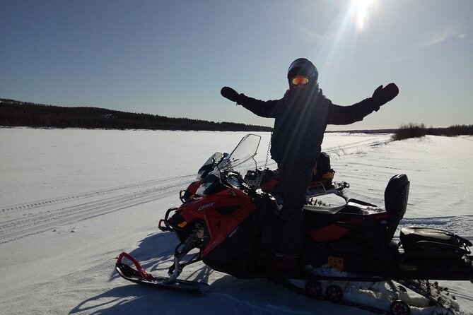3H Private Snowmobile Experience in Rovaniemi's Forest - Getting dressed for Finnish winter