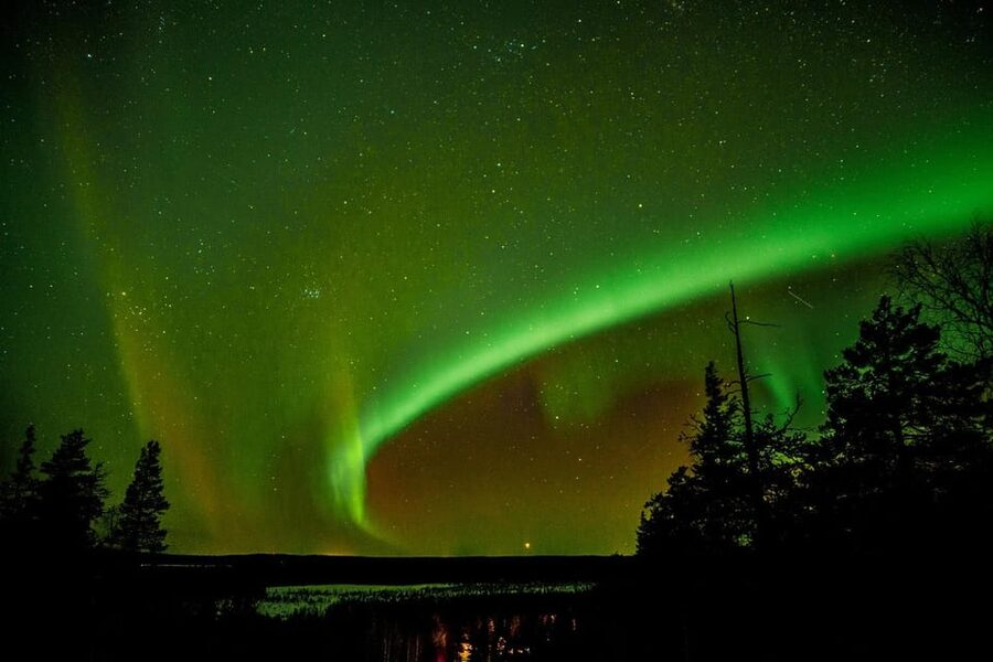 Auroras Northern Lights in Saariselka - Why the darkness near Saariselkä matters