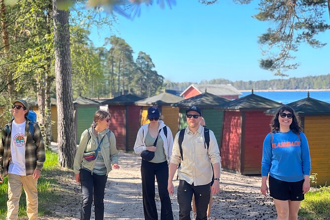 Baltic Bites - Food & Island Experience in Helsinki - Walking Pihlajasaari’s beaches, rocks, and forest
