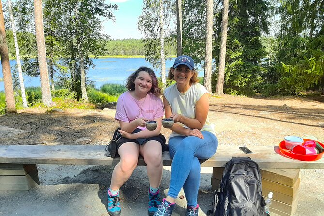 Berry Picking in a National Park - Lakeside campfire lunch with berries you picked yourself