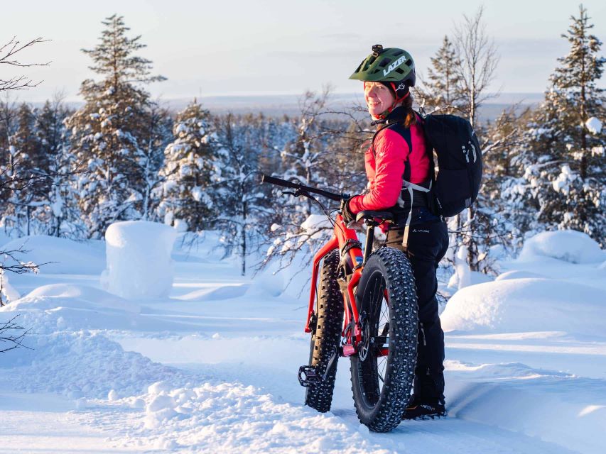 E-FatBike experience in small groups - The climb and the view from the hilltop