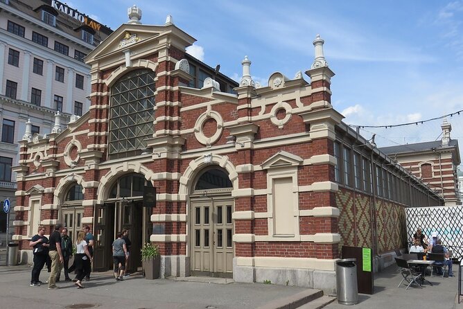 Epic Helsinki: English Speaking Walking Tour - From ancient culture to the Winter and Continuation Wars
