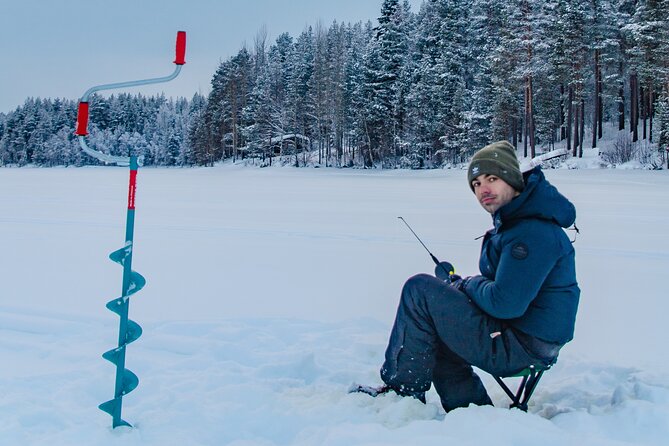 First Ice Fishing Experience in Rovaniemi - Two hours of quiet on the frozen lake