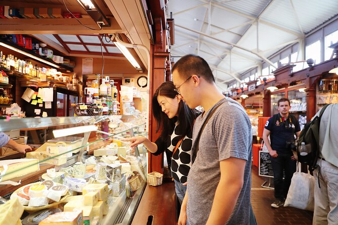 FOOD Tour with Roof Top Bar in Helsinki - Market Square brings the harbor into the tour