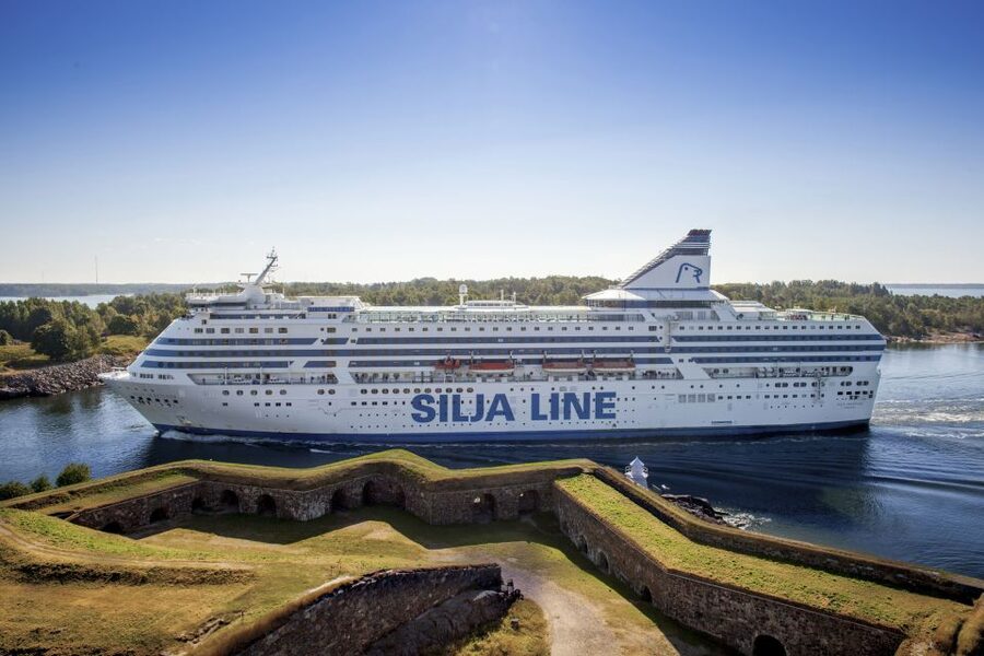 From Helsinki: 3-Day Return Cruise to Stockholm & Breakfast - Breakfast with Baltic archipelago views