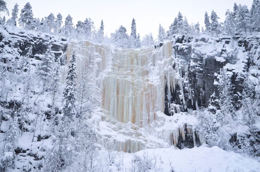 From Rovaniemi: Korouoma Canyon and Frozen Waterfalls Tour - The frozen waterfalls and the best photo stops
