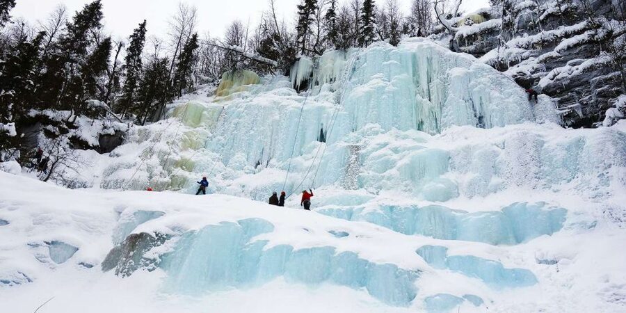 From Rovaniemi: Korouoma Frozen Waterfalls Small-Group Hike - A two-hour walk through Korouoma National Park