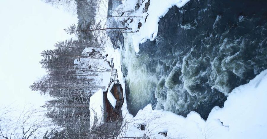 From Ruka: Snowshoeing in Oulanka National Park - From Ruka to Juuma, the trip begins with a practical transfer