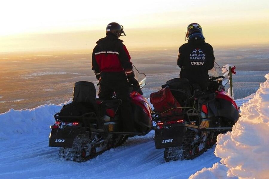 From Sirkka: Lapland Snowmobile Safari in Levi - Guide service and the small drawbacks