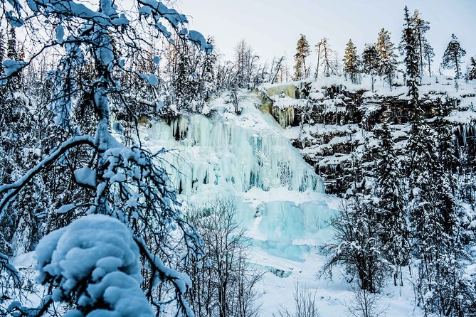 Frozen Waterfalls of Korouoma Canyon tour with Pro Photos & BBQ - What the hike is really like