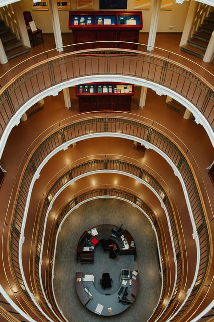 Helsinki: Architectural Highlights Guided Walking Tour - Central Station and Sanomatalo