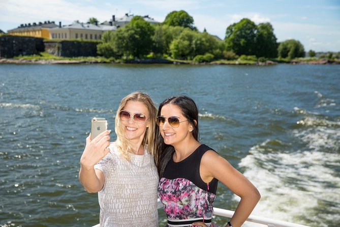 Helsinki Canal Cruise - The eastern islands and military shoreline