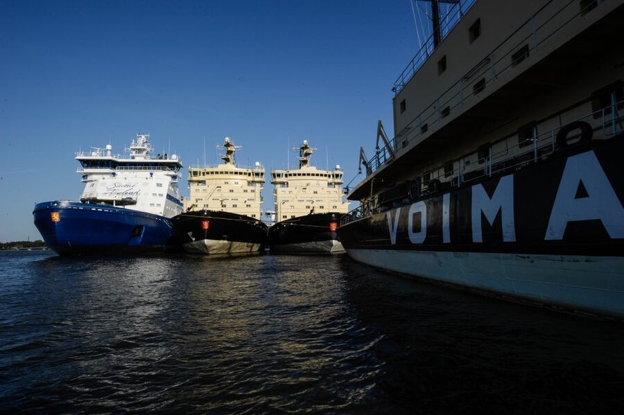 Helsinki: City and Outer Islands Guided RIB Boat Tour - Suomenlinna and the Vallisaari passage