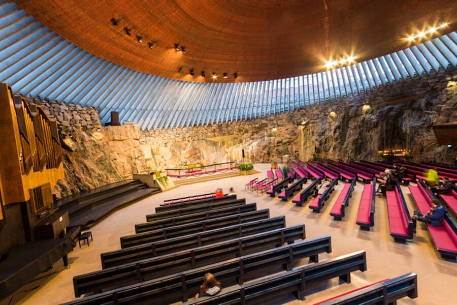 Helsinki: City Highlights and Suomenlinna Eco-Friendly Tour - Two Cathedrals, Two Sides of Helsinki