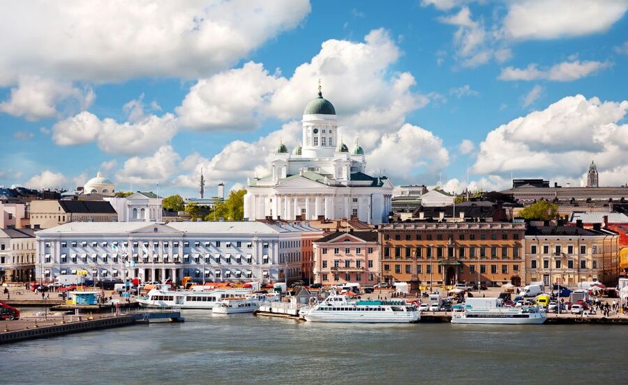 Helsinki: City Highlights and Suomenlinna Eco-Friendly Tour - Guide Style and Group Comfort
