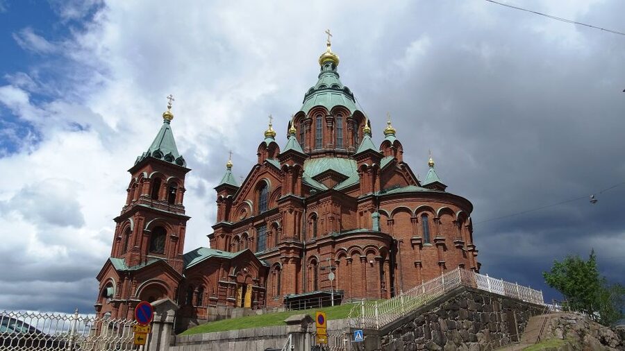 Helsinki: Express Walk with a Local in 60 minutes - Key points at a glance