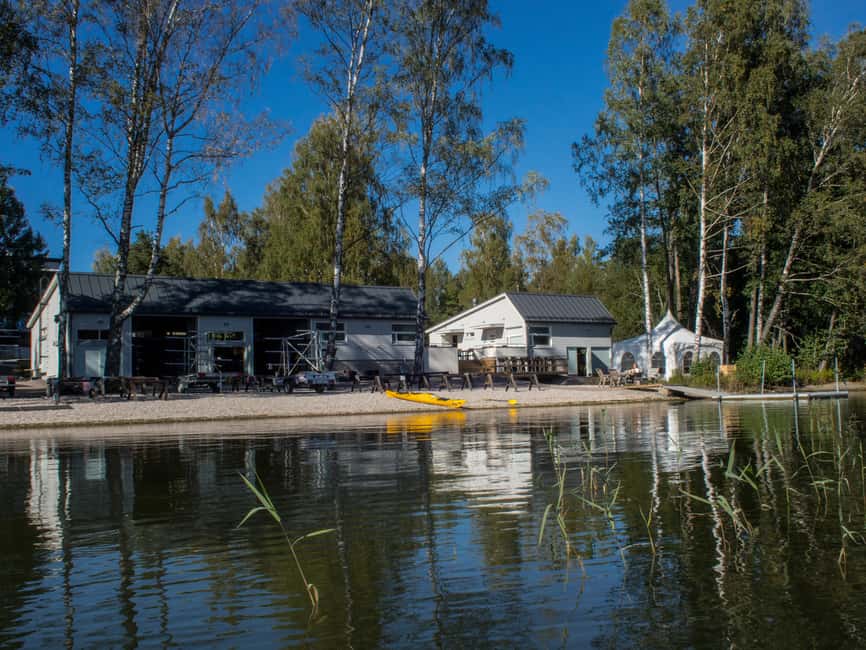 Helsinki: Guided Kayak Tour in Eastern Helsinki Archipelago - A 20-minute picnic on a recreational island