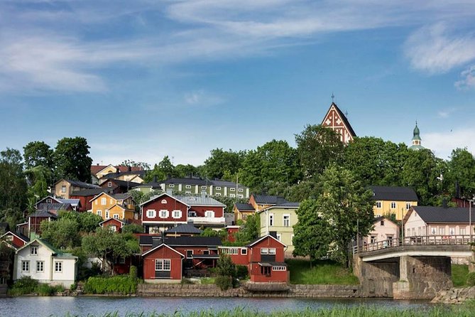 Helsinki Highlight and Porvoo Day Sightseeing Tour - The 45-minute road to Porvoo