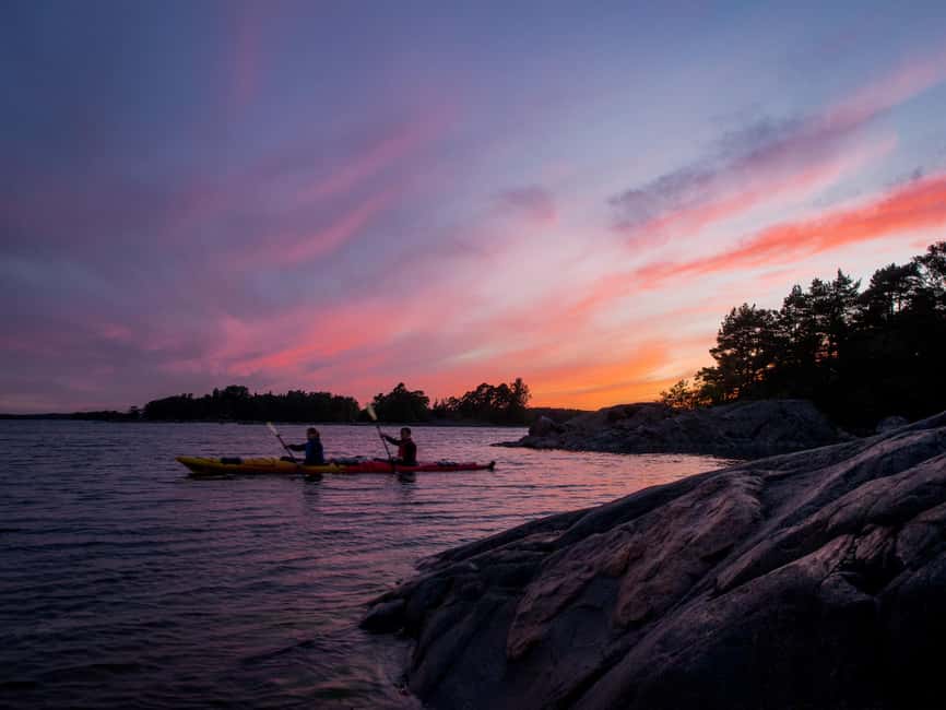 Helsinki: Midnight Sun Kayaking Tour with Campfire - Why the midnight sun changes a Helsinki evening