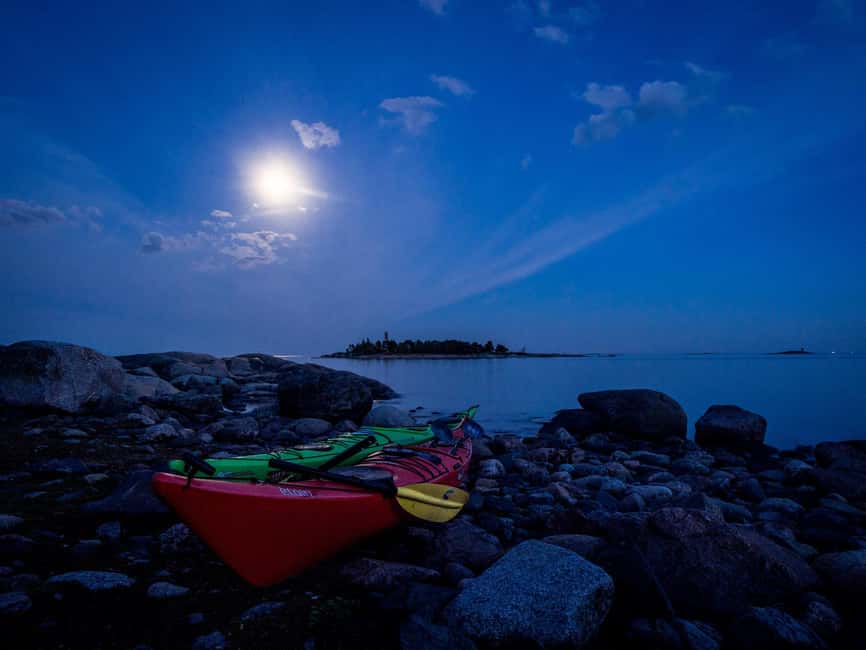 Helsinki: Midnight Sun Kayaking Tour with Campfire - Clothing and equipment that make the evening easier