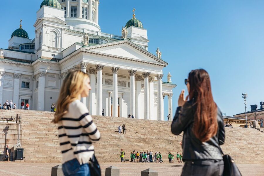 Helsinki: Private Tour with a Local Guide - What the guides do best
