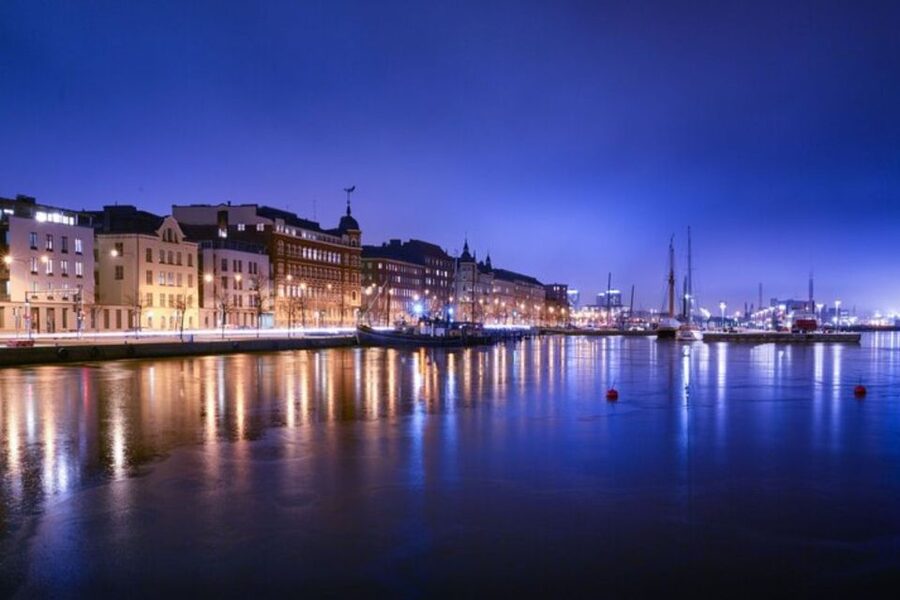Helsinki: Private Walking Tour with a Local Guide - Starting from your hotel or central Helsinki