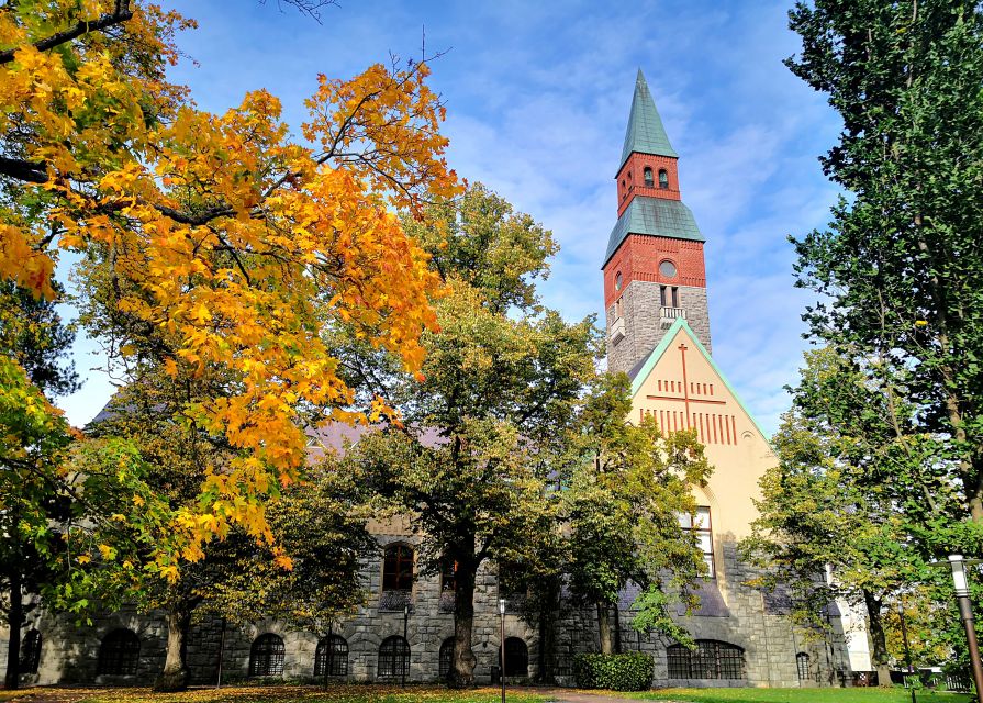 Helsinki: Small-Group Walking Tour with City Planner Guide - Market Square and Market Hall: Helsinki in daily use