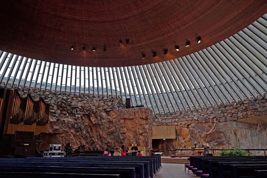 Helsinki Stopover Tour with Round-Trip Airport Transfers - Olympic Stadium and the Töölö district