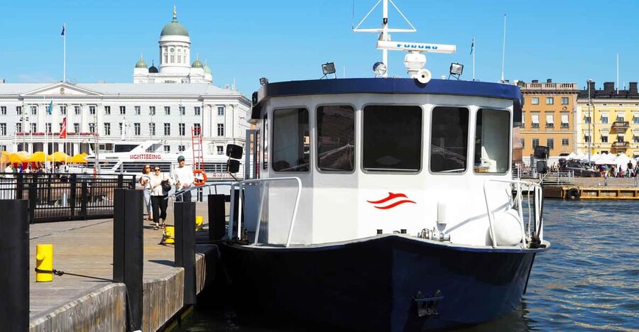 Helsinki: Suomenlinna and Lonna Hop-on Hop-off Cruise - Leaving Market Square at Keisarinluodonlaituri 1