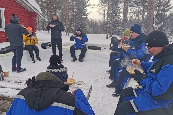Ice fishing experience - Sledding for children and playful adults