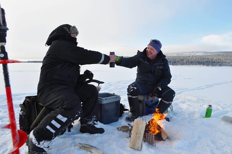 Ice fishing program in Lapland - Quick facts about the frozen-lake outing