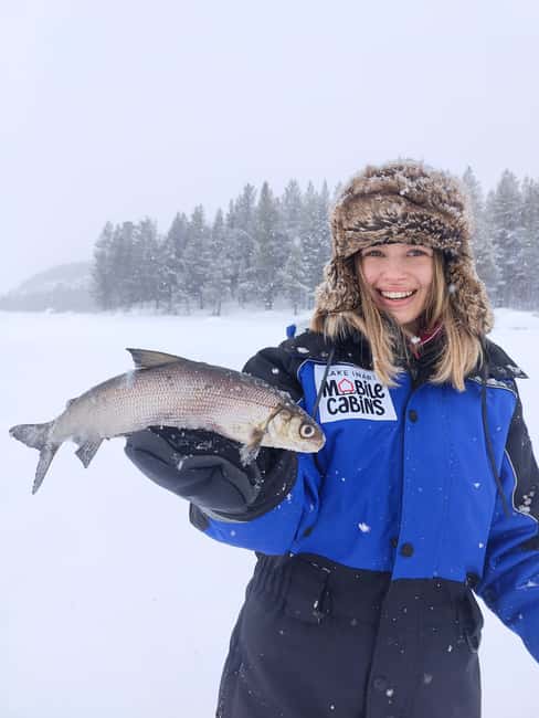 Inari: 2 hour Ice Fishing at Lake Inari - A tent can make the difference in Lapland weather