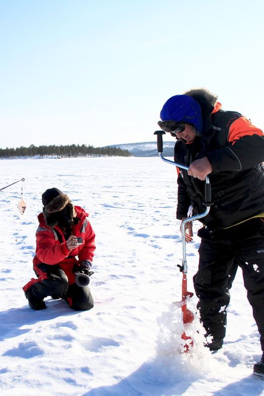 Ivalo: Ice Fishing Tour to Lake Inari, Reindeers & Lunch - The sleigh ride from Koppelo