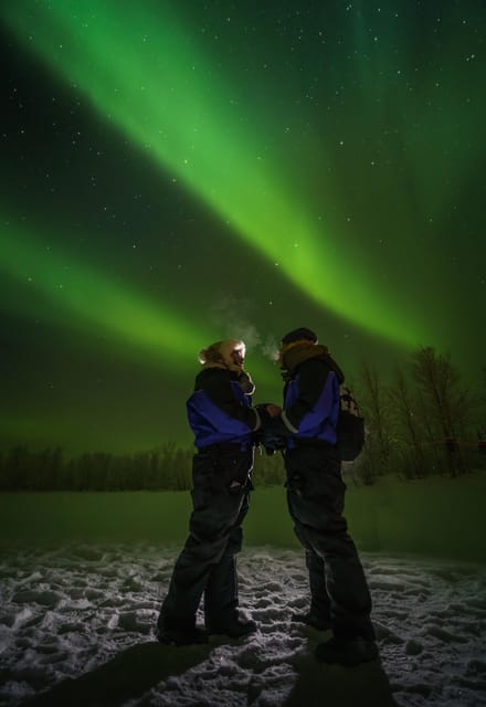 Ivalo: Lake Inari Northern Lights Tour w/ Reindeer & Dinner - Waiting for the Northern Lights