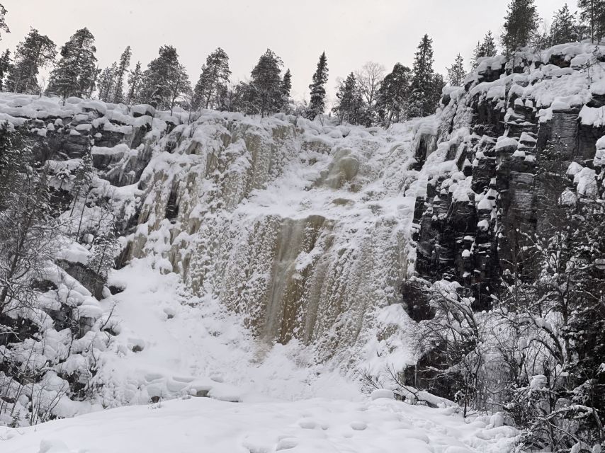 Korouoma Canyon Frozen Waterfalls Hike & Private Teepee BBQ - How difficult is the hike?