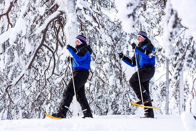 Korouoma Canyon Snowshoe Trip - Lunch by the fire