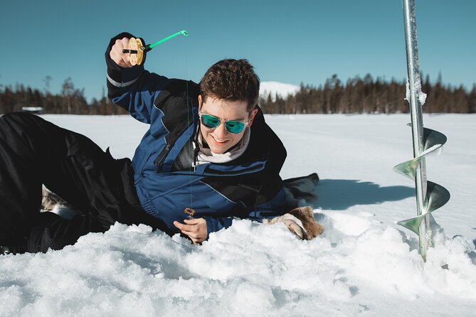 Lappish Lunch Break -Snowmobiling, ice fishing and tasty food - Practical details that affect your choice
