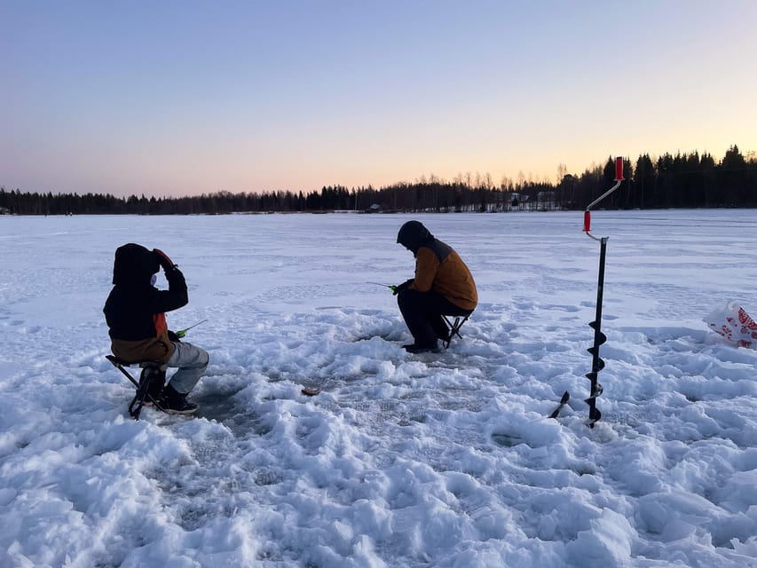 Levi: Ice Fishing Trip in a small group - What the small group changes