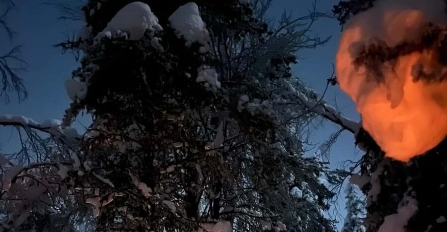 Levi: Northern Lights in Peace and Privacy - by Private Lake - The food is more than a snack stop