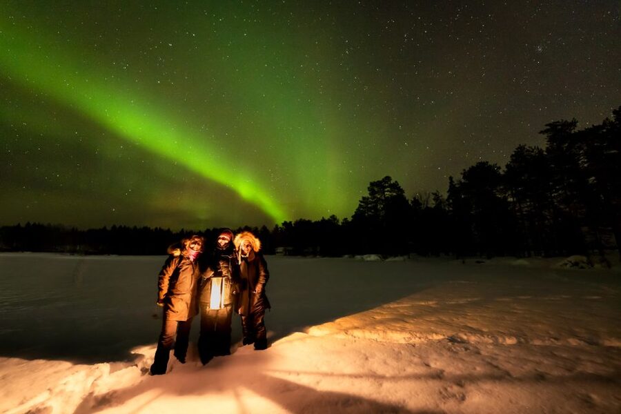 Levi: Northern Lights Tour by Minivan - What the minivan ride adds