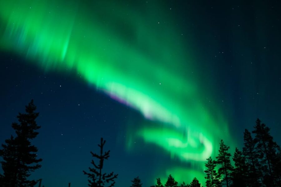 Levi: Northern Lights Tour with Guaranteed Sightings - Photography without carrying a full camera kit