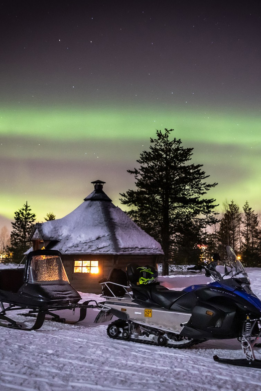 Levi: Snowmobile Northern Lights Hunting Trip - Learning to Handle the Snowmobile