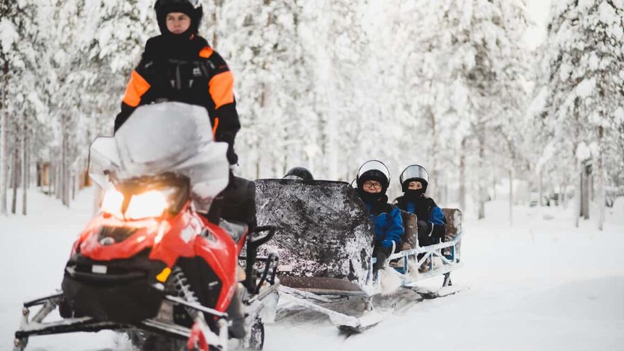 Levi: Snowmobile Safari to the Levi Nature - Learning to handle the snowmobile
