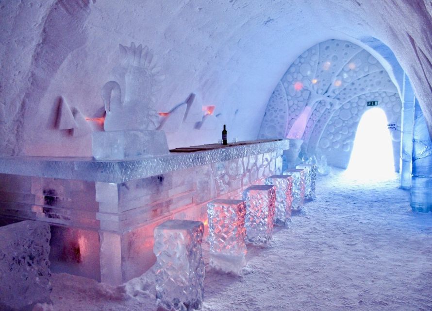 Levi: Snowmobile Tour to Snow Village - The 45-kilometer ride from Levi