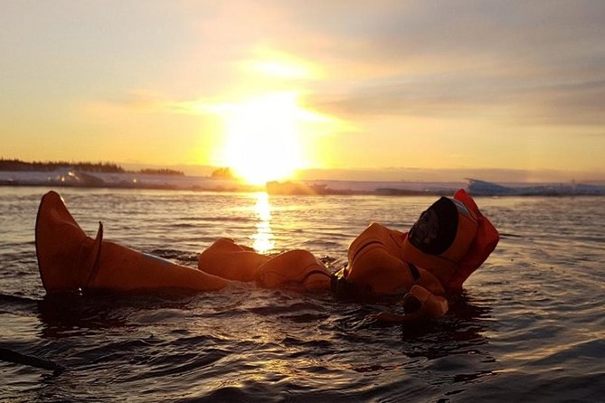 Midnight Sun Floating Experience in Forest Lake - Key points to know before you book