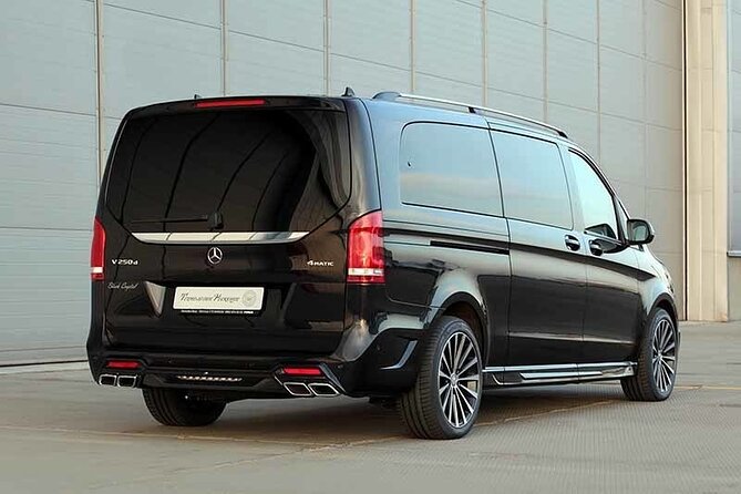 Minivan Departure Transfer Helsinki City to Helsinki Airport HEL - What the Mercedes V Class means for your ride