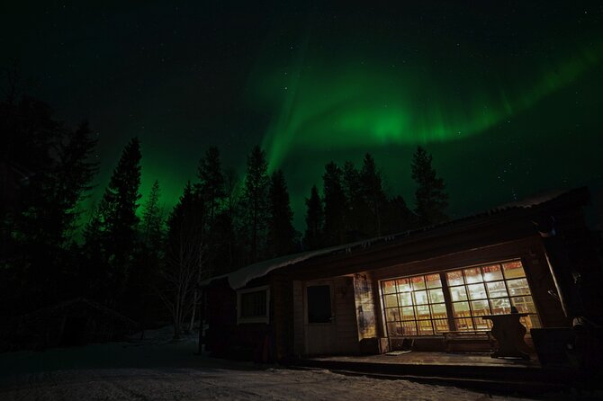 Northern Lights Hunting in Lappish old cottage - Price and what you are really buying