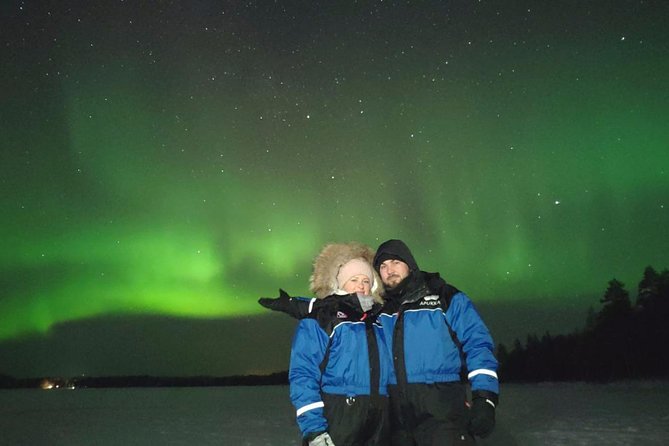 Northern lights hunting photo tour with bbq; small groups - Small group in name, mixed group in practice
